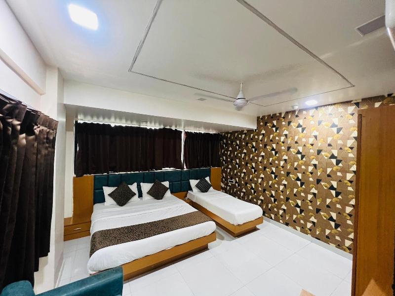 Hotel Exotic image