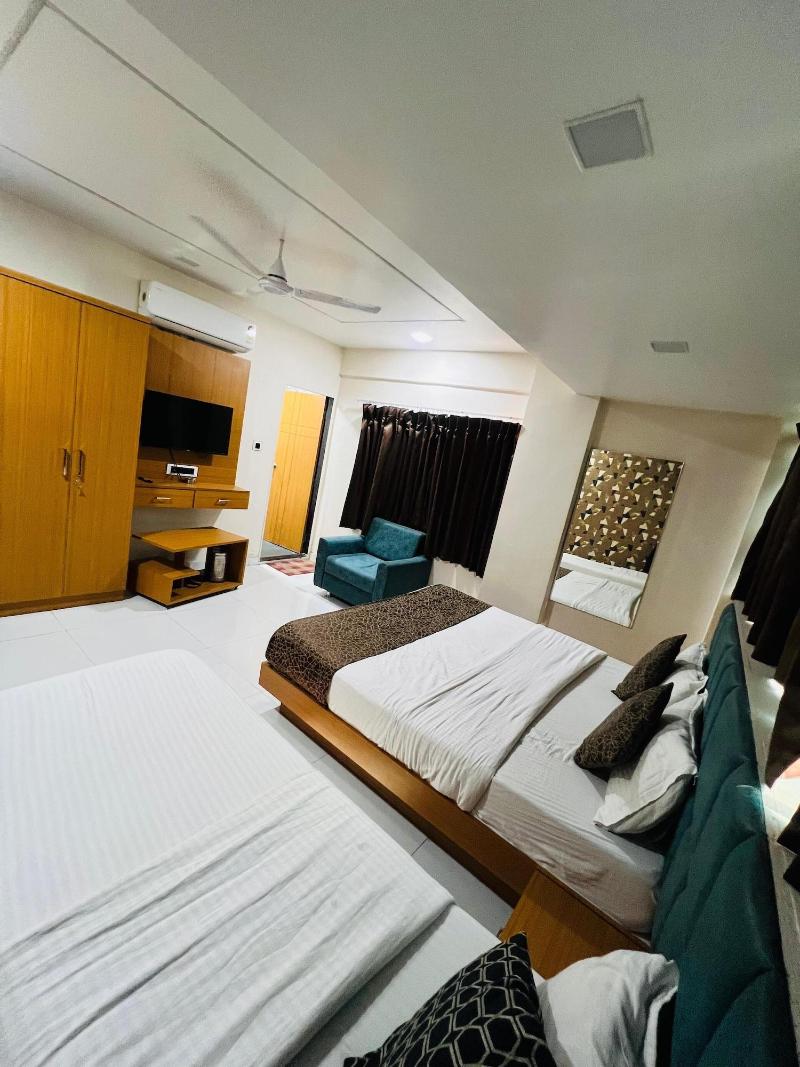 Hotel Exotic image