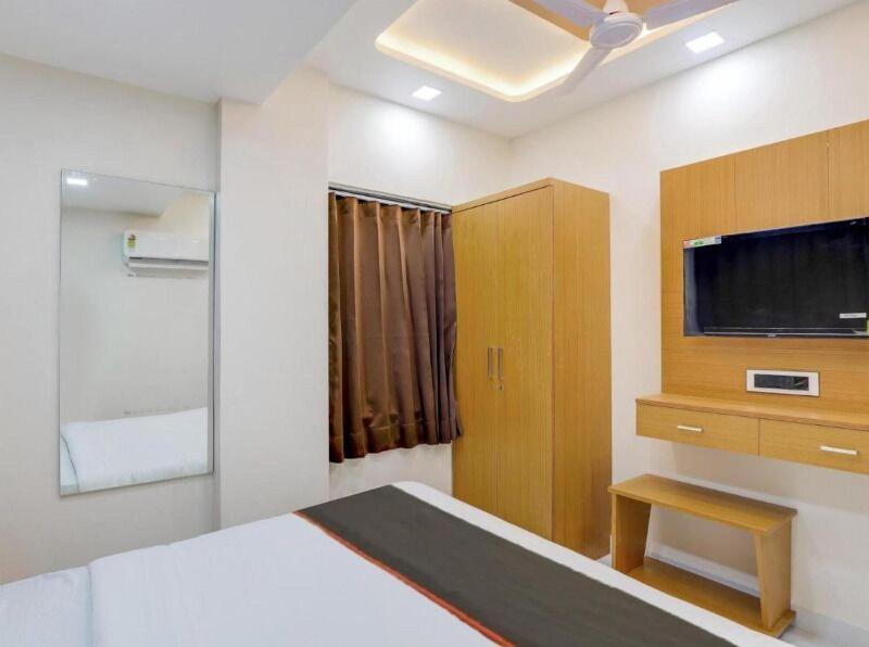 Hotel Exotic image