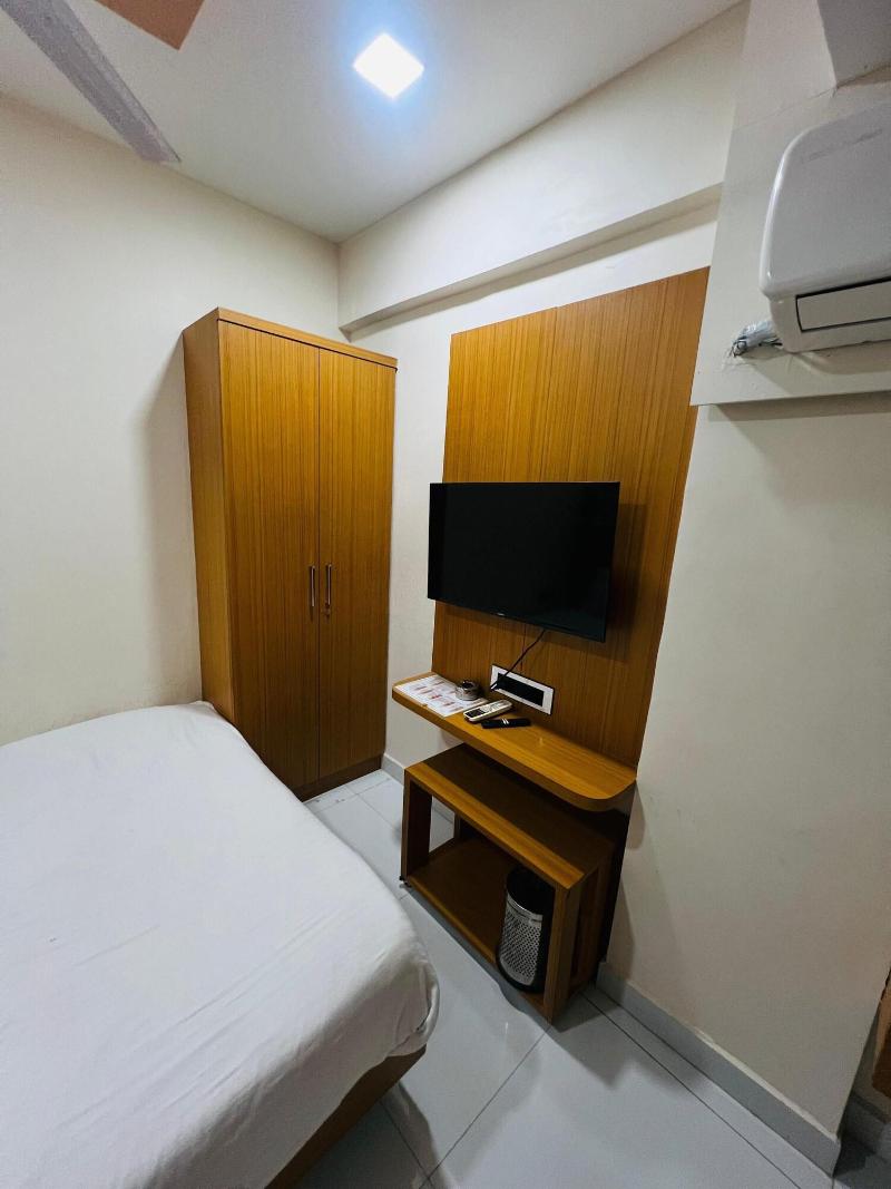 Hotel Exotic image