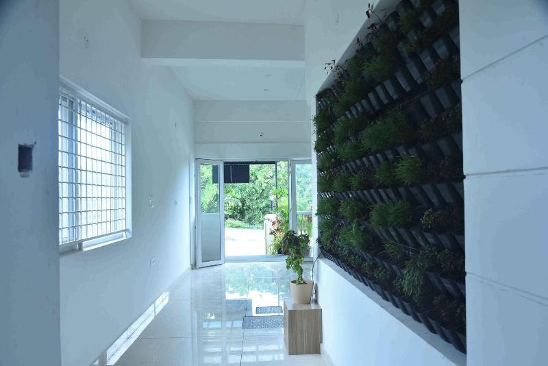 Bimba Hotels image