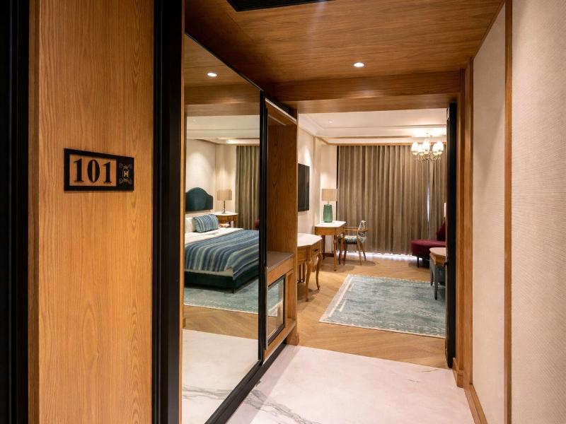 Ab S Abode A Boutique Hotel image
