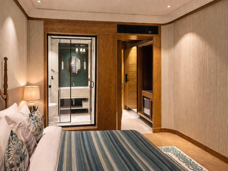 Ab S Abode A Boutique Hotel image
