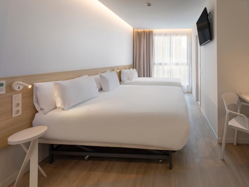 B&B HOTEL Alicante Centro image