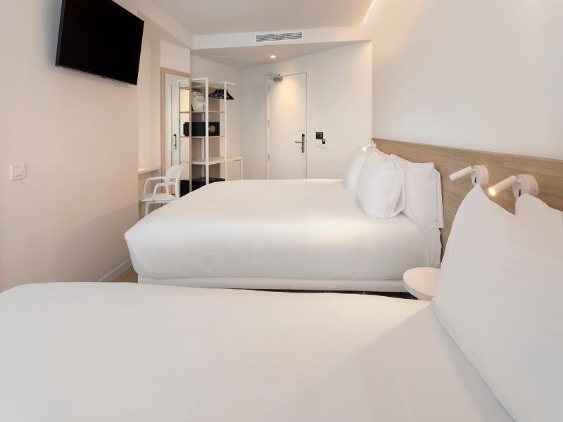 B&B HOTEL Alicante Centro image