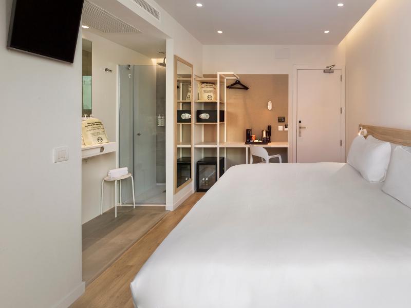 B&B HOTEL Alicante Centro image