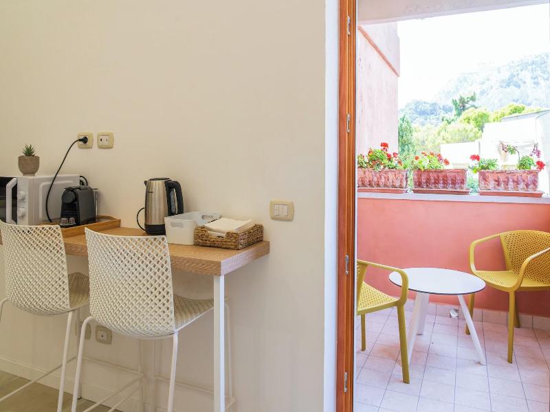 Capri Koral Guest House image