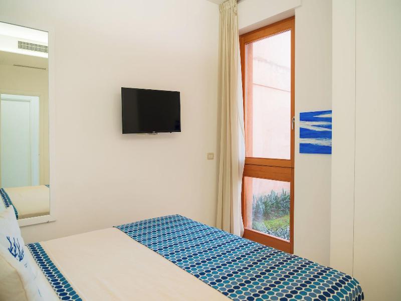 Capri Koral Guest House image