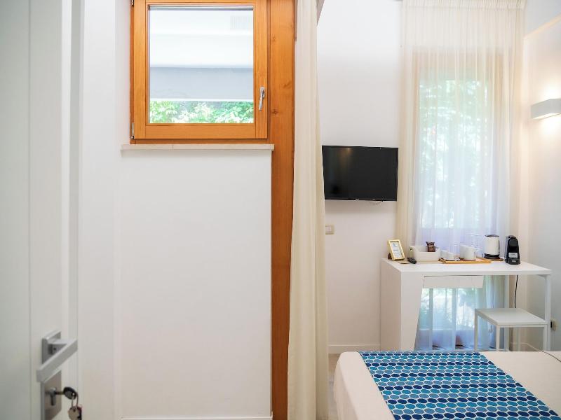 Capri Koral Guest House image