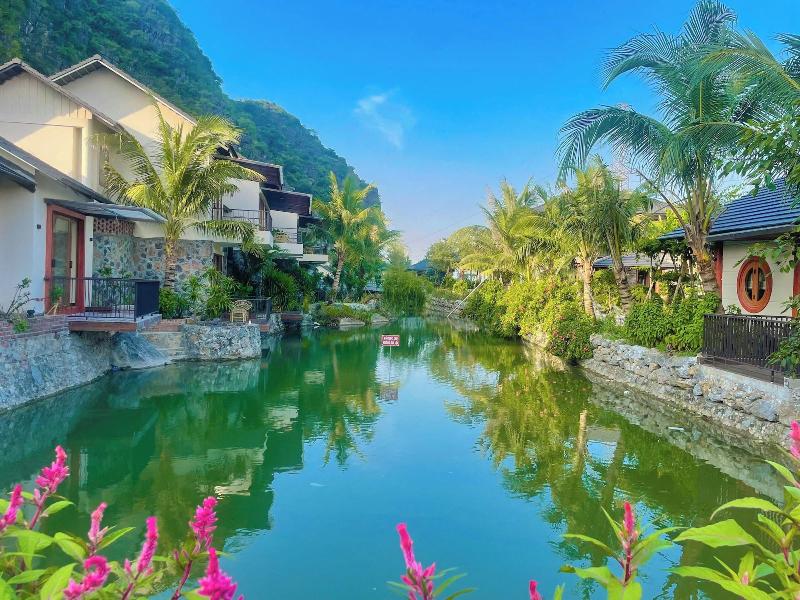 Athena Premier Resort Ninh Ba Nh image