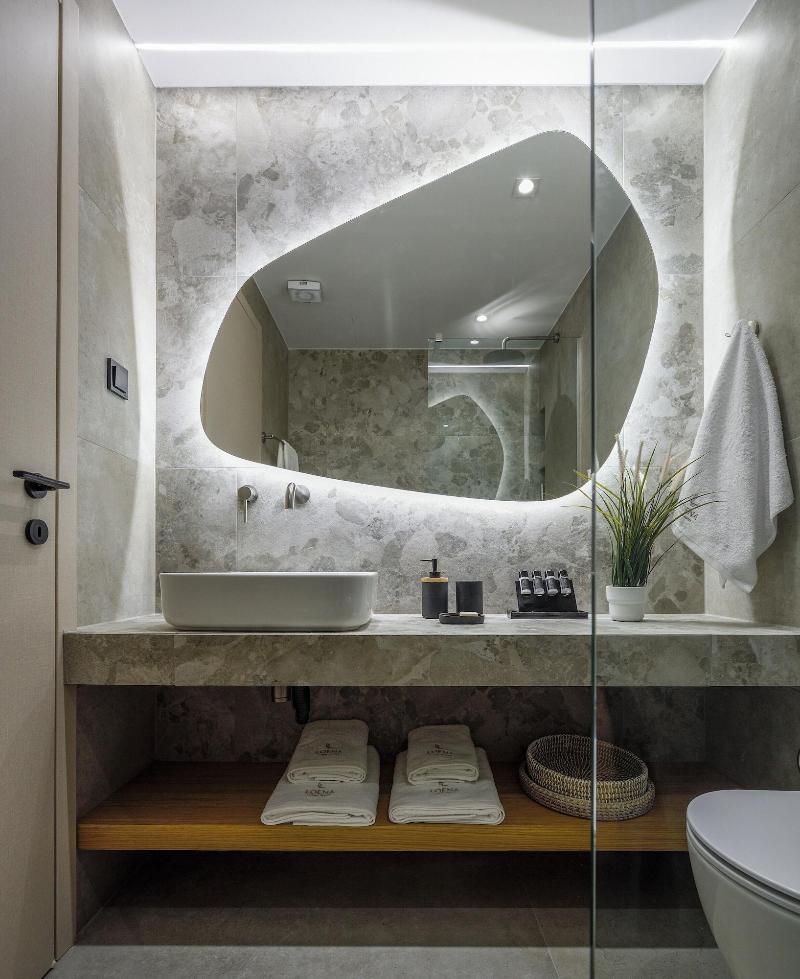 Loena Luxury Suites 5