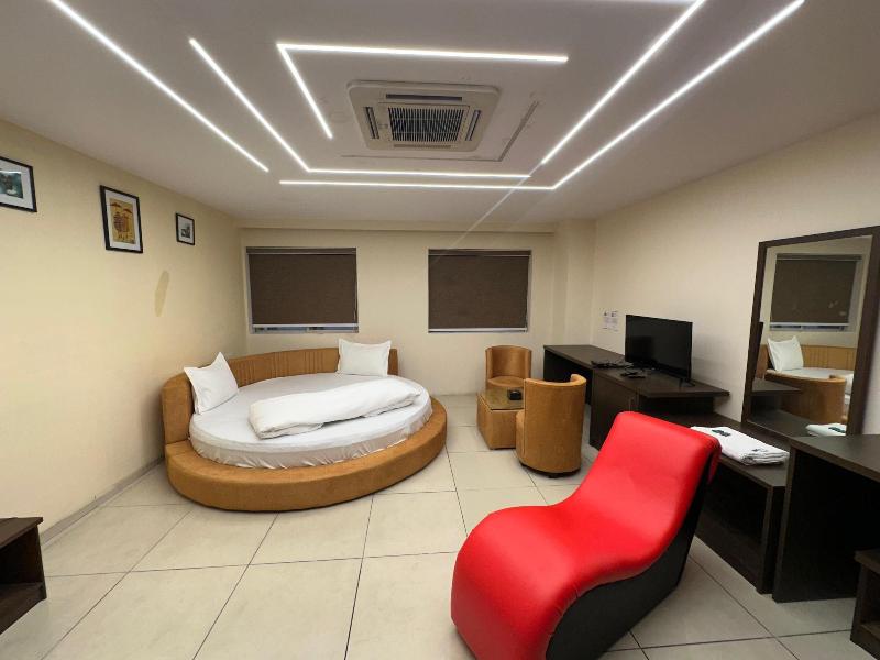 Aundh Elite Stay image