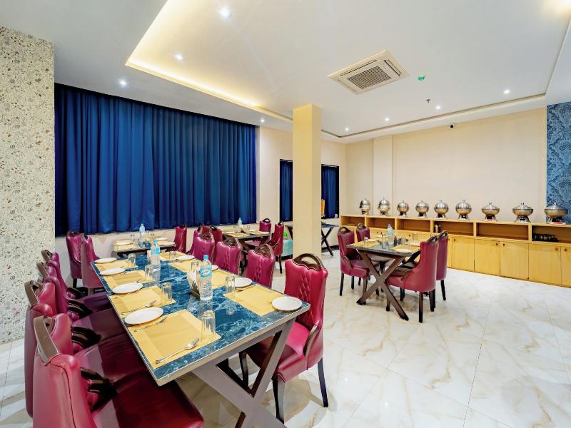 Aceotel Premier Vijay Nagar image