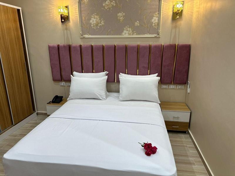 Castello Hotel Cairo image