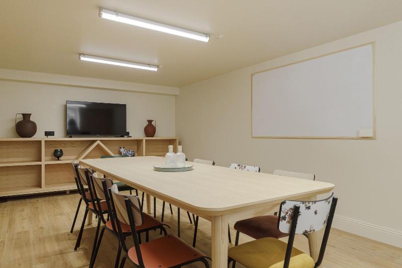 Gogaille Corneille Acca S Autonome — view