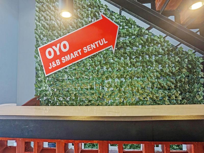 Super Capital O 92765 J B Smart Sentul image