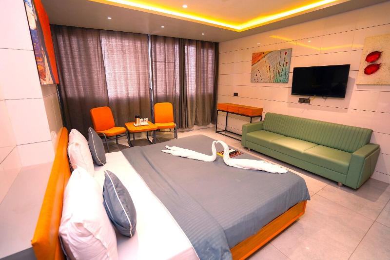 Hotel Sunshine image