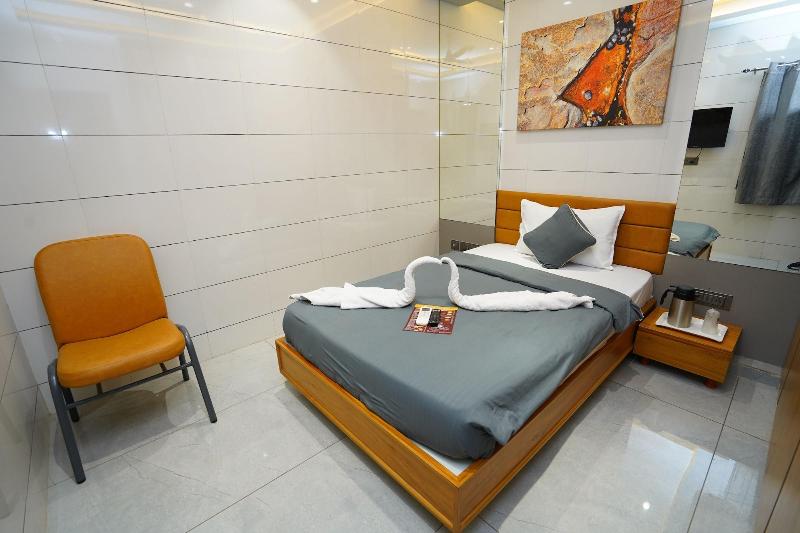 Hotel Sunshine image