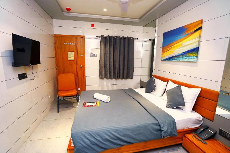 Hotel Sunshine image