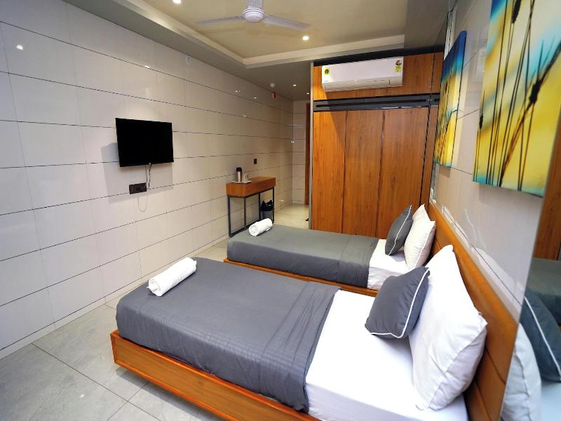 Hotel Sunshine image