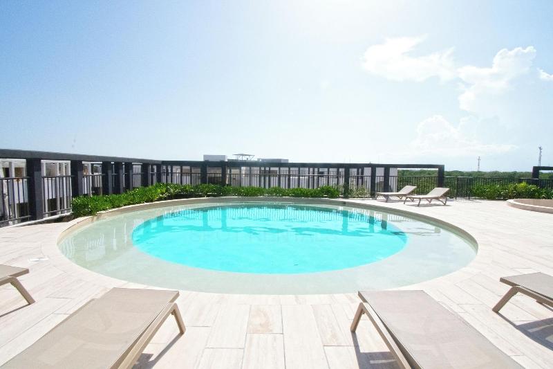 Hacienda Tuk By The Spot Rentals