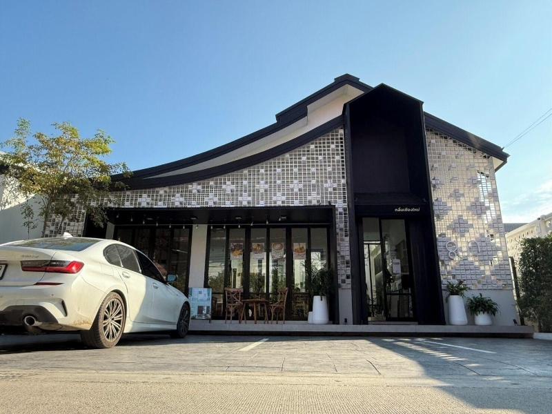 Glyn Chiangmai image