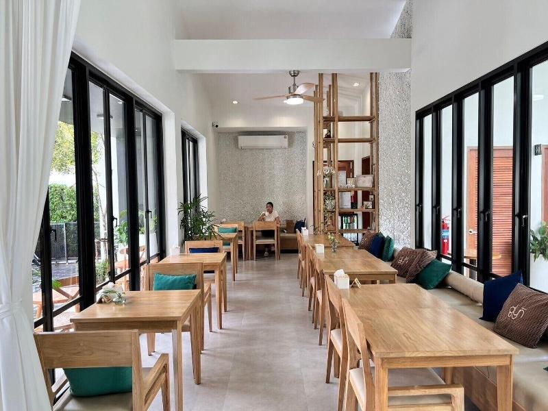 Glyn Chiangmai image