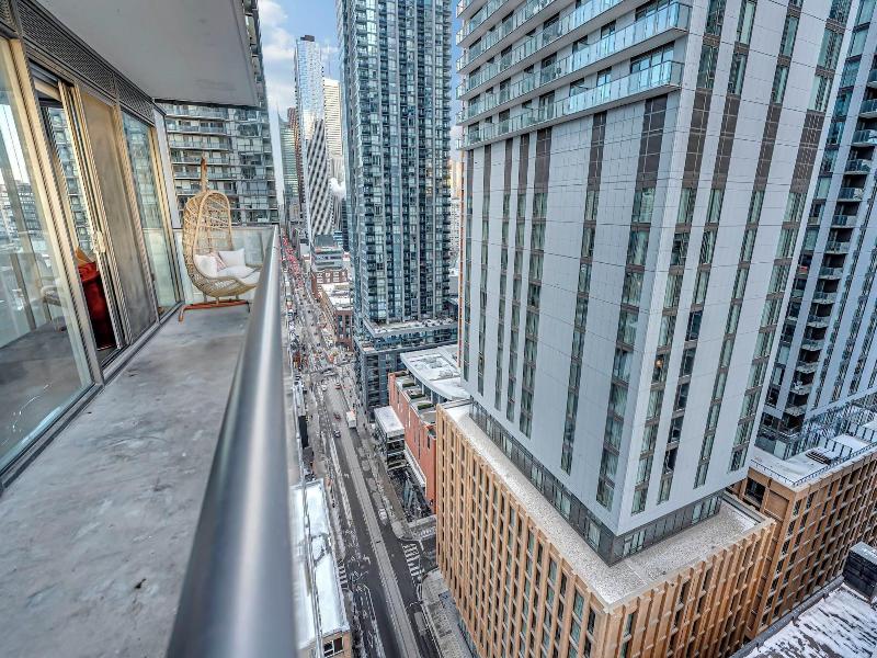 The Estate Entertainment District image