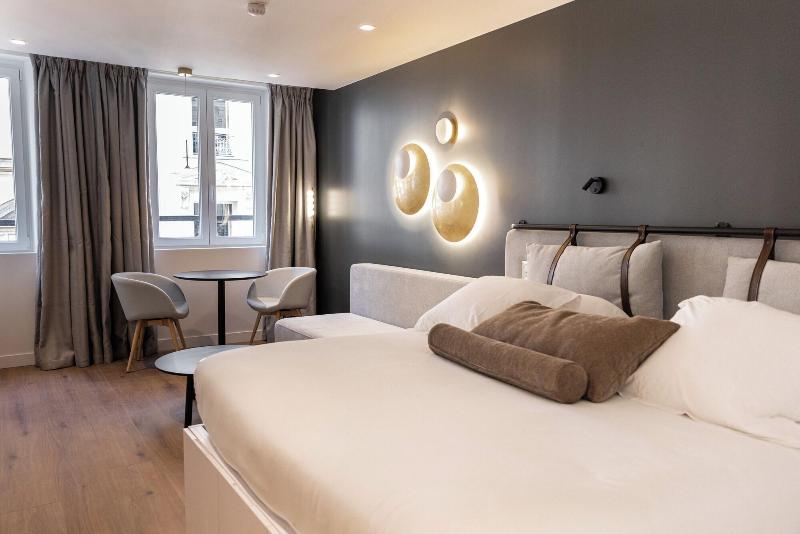 Hotel Victoire — general view