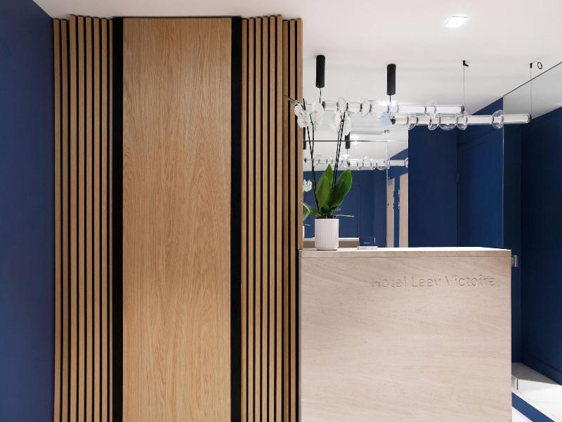Hotel Victoire image