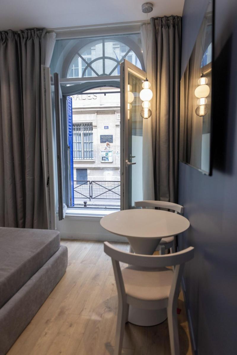 Hotel Victoire image
