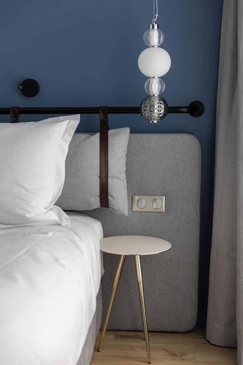 Hotel Victoire image
