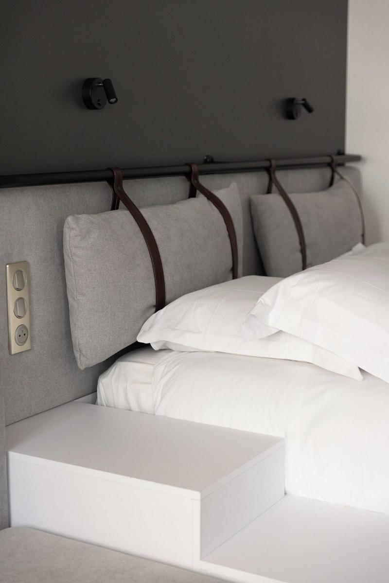 Hotel Victoire image
