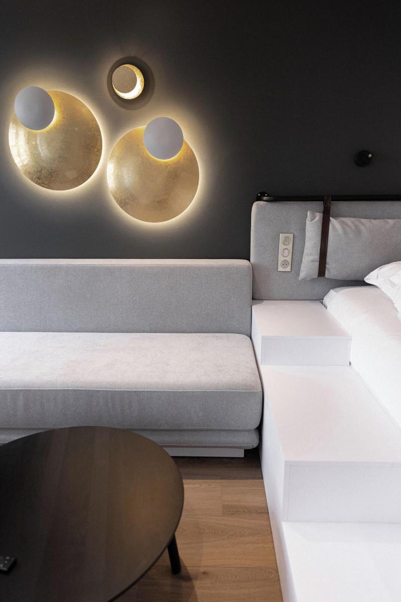 Hotel Victoire image