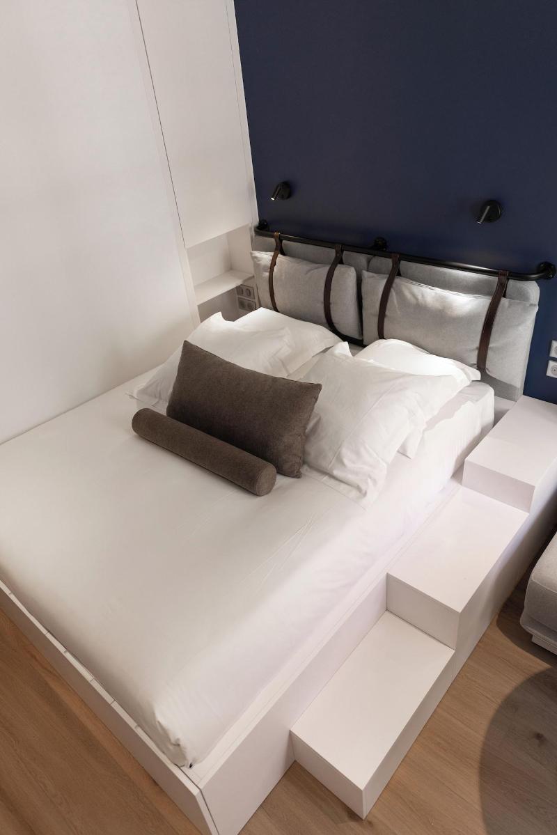 Hotel Victoire image