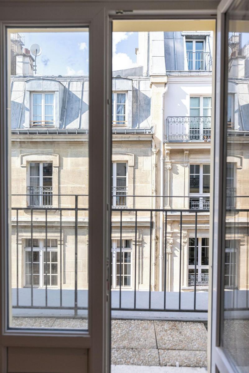 Hotel Victoire image