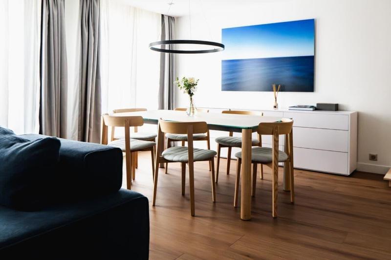 Hotel Victoire image