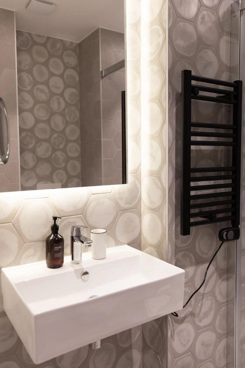 Hotel Victoire image