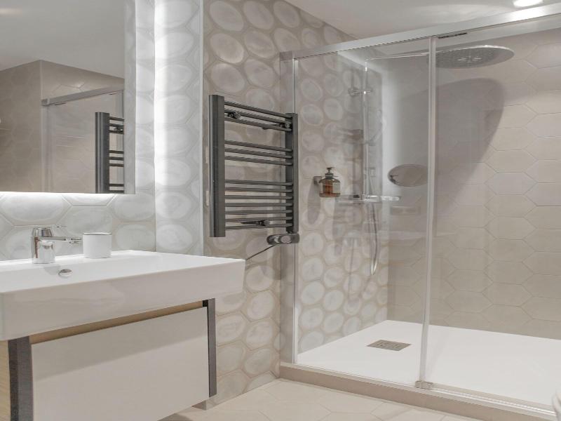 Hotel Victoire image