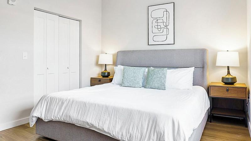 The Landing Apartments By Barsala image