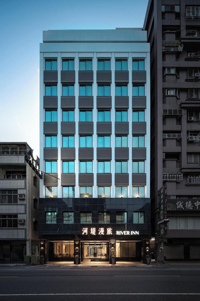 River Inn Zili image