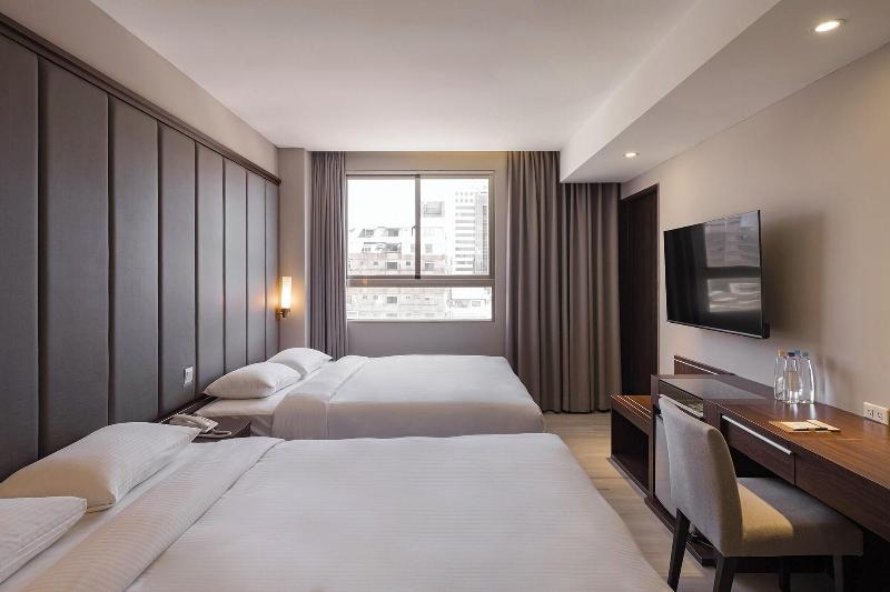 River Inn Zili image