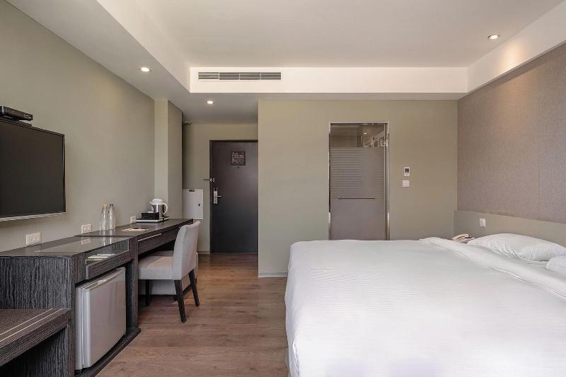 River Inn Zili image