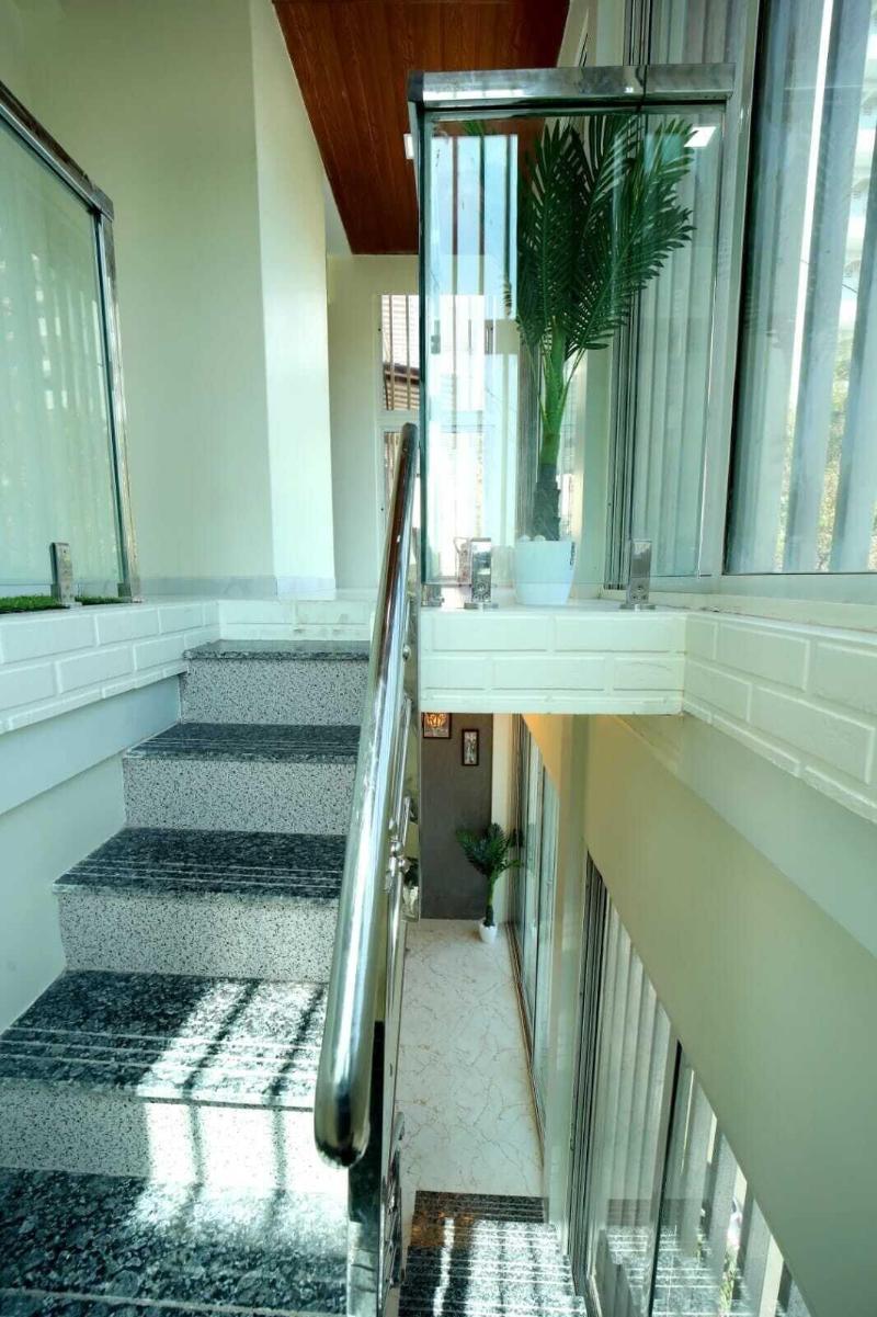 N M Hotel image