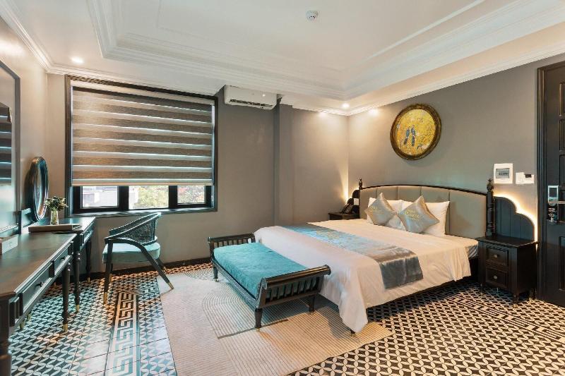 Yo Hotel image