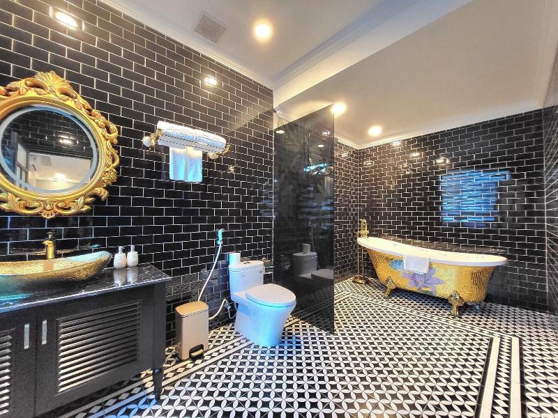 Yo Hotel image