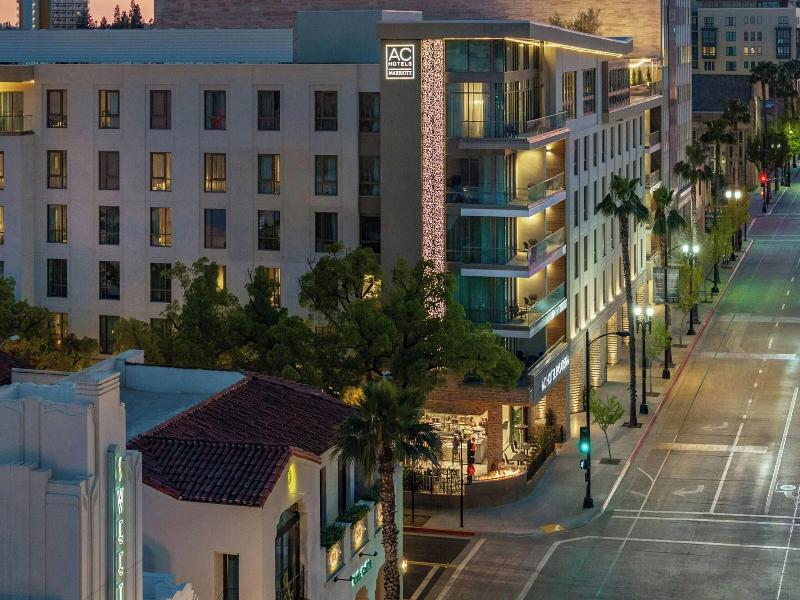 Ac Hotel Pasadena image
