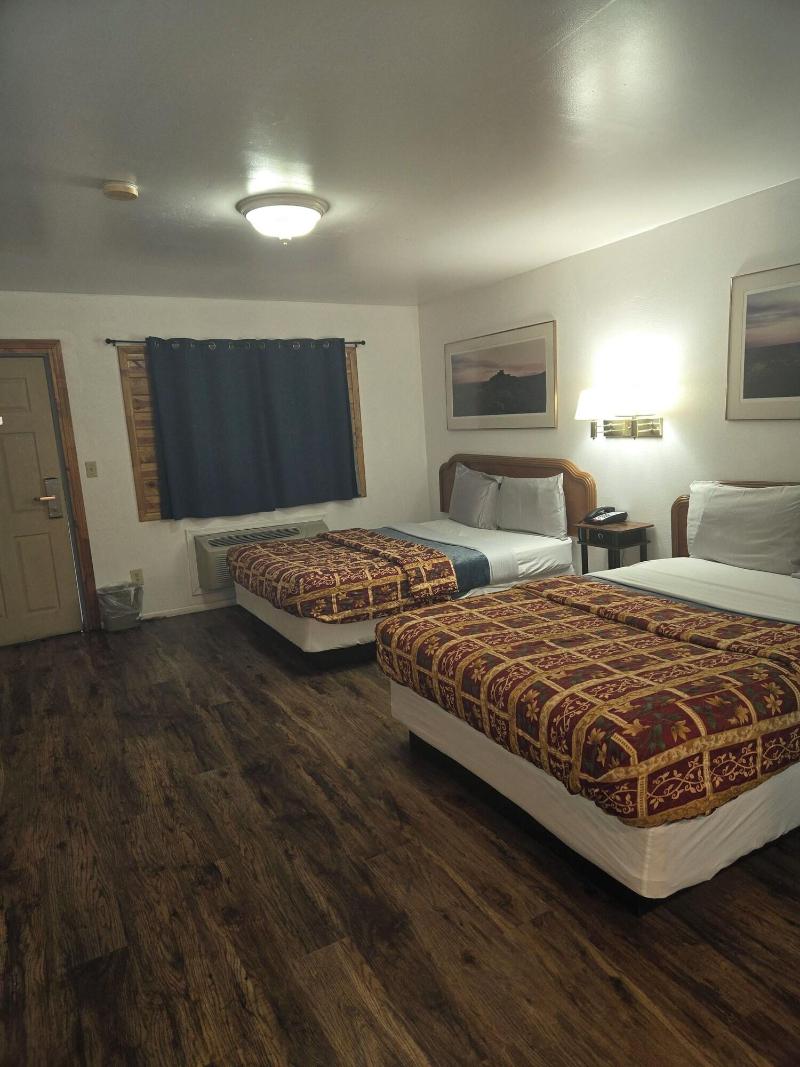 Payson Inn Suites — exterior view