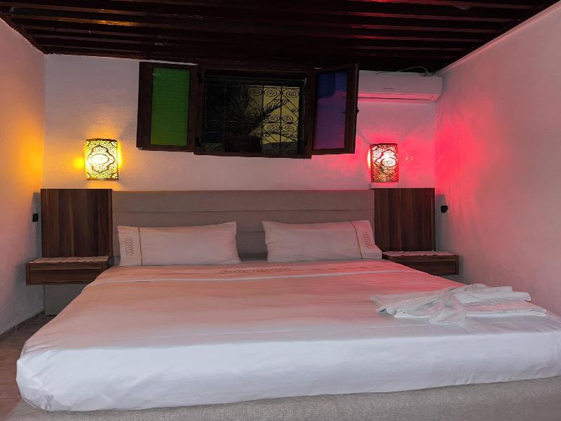 House Andalous image