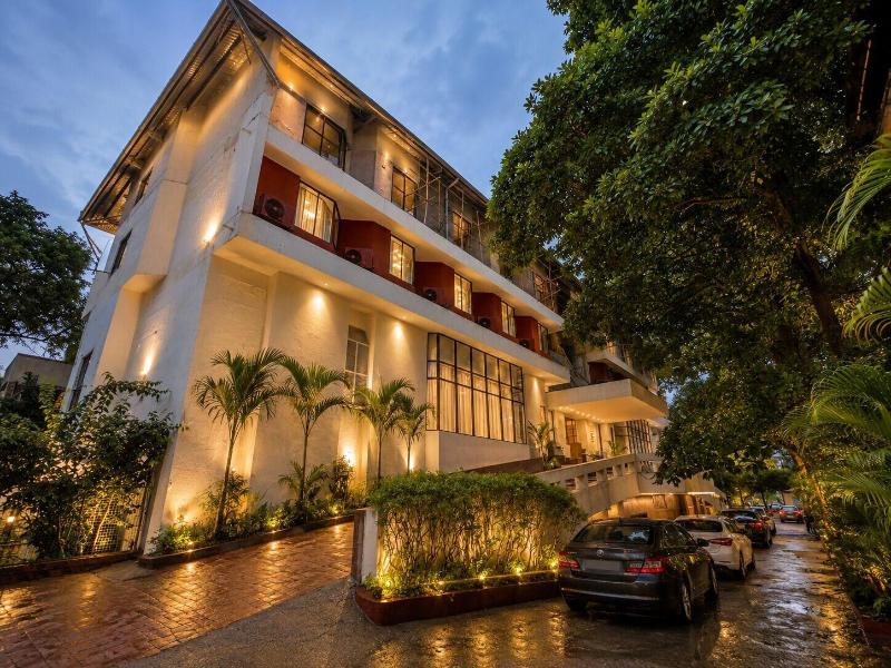 Hotel Garden image